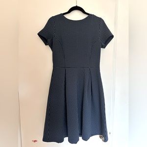 Banana Republic factory a line short sleeve dress size 6 nwt